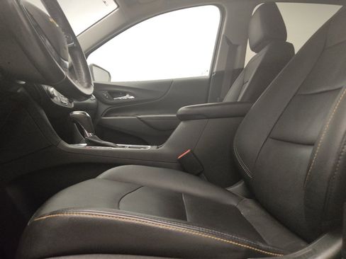 Used 2021 Chevrolet Equinox Premier FWD image 17