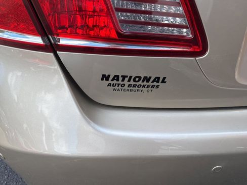 Used 2012 Lexus ES 350 4dr Sdn image 42