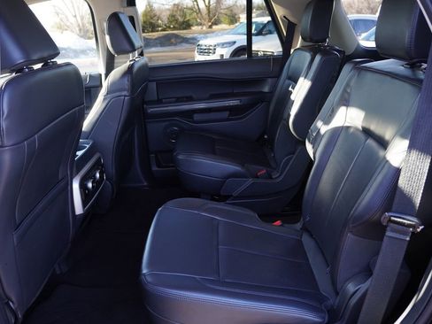 Certified 2024 Ford Expedition XLT image 18