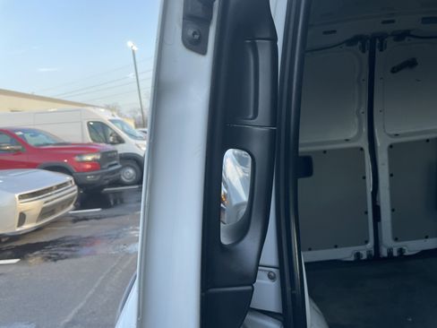 Used 2018 Mercedes-Benz Metris image 17