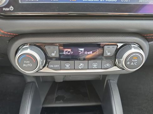 New 2025 Nissan Versa SR image 4