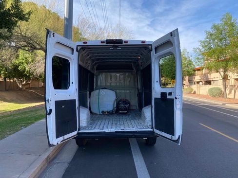 Used 2021 RAM ProMaster 2500 image 4