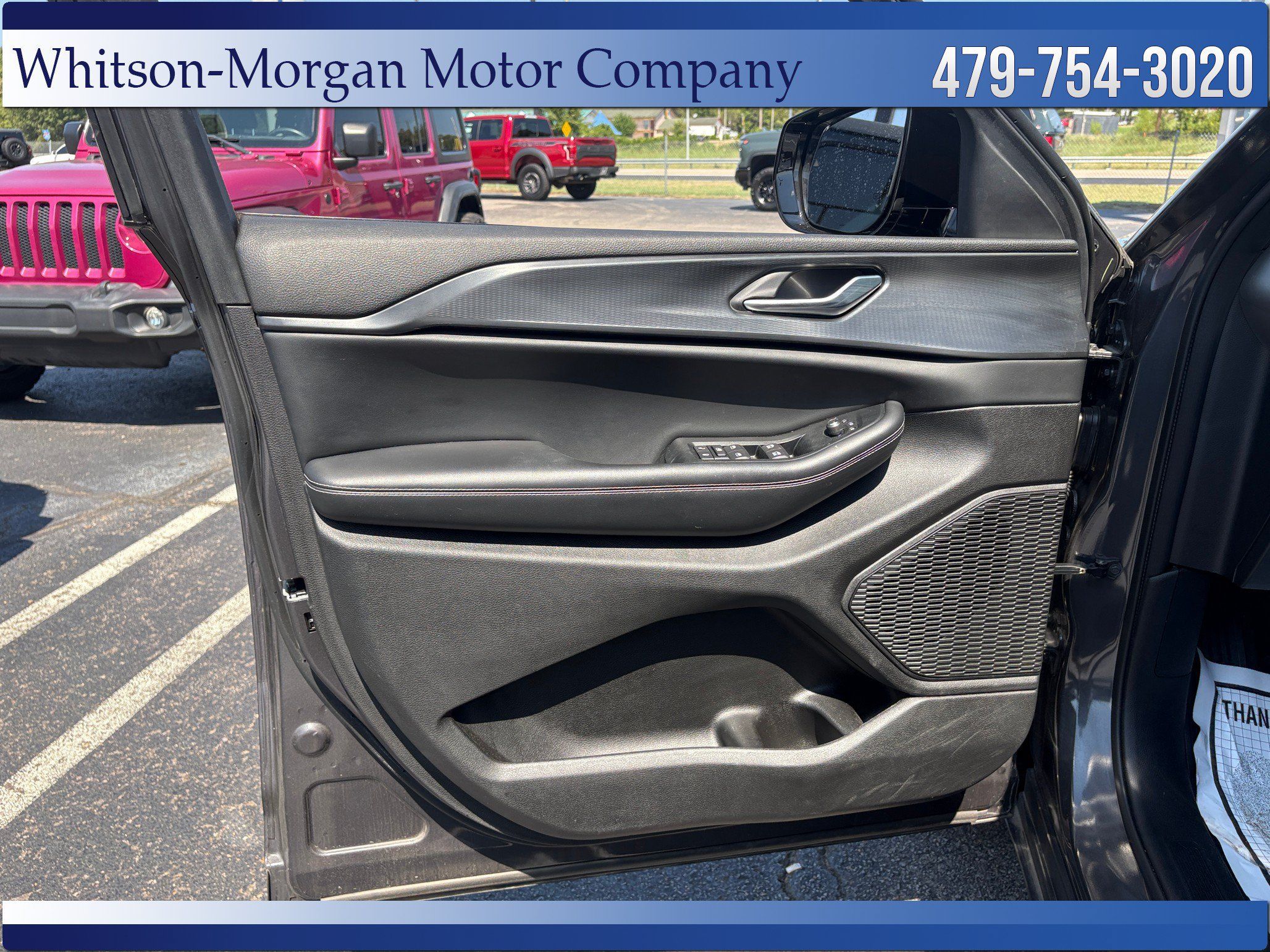 Used 2023 Jeep Grand Cherokee Altitude AWD/4WD image 11