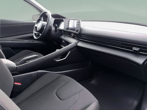New 2026 Hyundai Elantra Sport FWD image 15