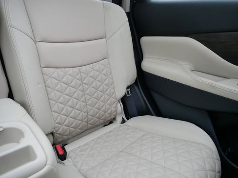 Certified 2024 Nissan Murano Platinum w/ Cargo Package image 14