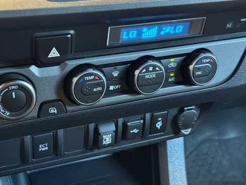 Certified 2023 Toyota Tacoma TRD Sport AWD/4WD image 25