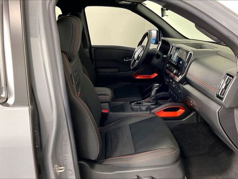 Certified 2025 Nissan Frontier Pro-X w/ Pro Convenience Package image 10