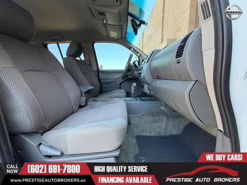 Used 2015 Nissan Frontier SV w/ SV Value Truck Package AWD/4WD image 34