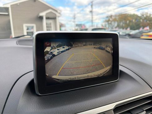 Used 2015 MAZDA MAZDA3 i Touring image 27