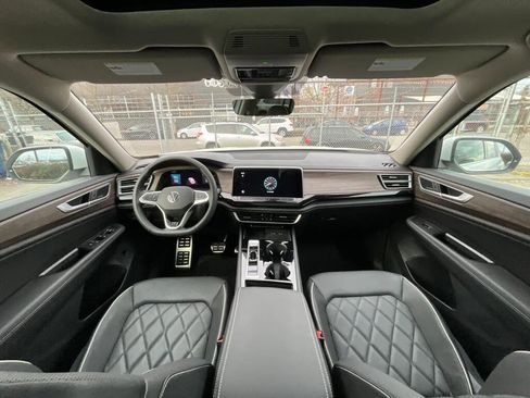 New 2026 Volkswagen Atlas SEL Premium R-Line image 16