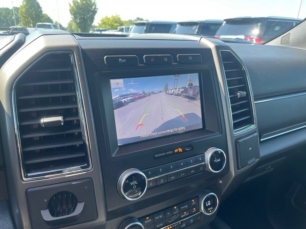 Used 2020 Ford Expedition XLT w/ Equipment Group 202A RWD image 18