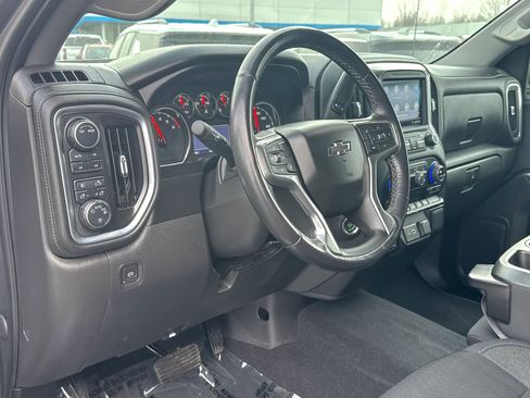 Certified 2021 Chevrolet Silverado 1500 RST image 16