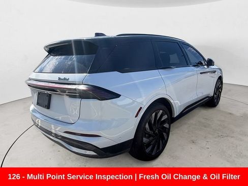 Used 2024 Lincoln Nautilus Reserve w/ Jet Appearance Package (87T) AWD/4WD image 3