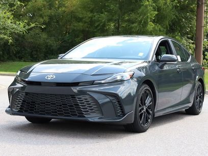 Used 2025 Toyota Camry SE