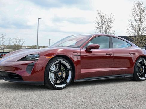 Certified 2022 Porsche Taycan GTS AWD/4WD image 9