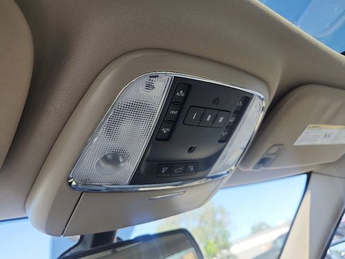 Used 2015 Jeep Grand Cherokee Limited w/ Luxury Group II AWD/4WD image 30