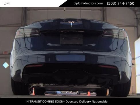 Used 2023 Tesla Model S image 10