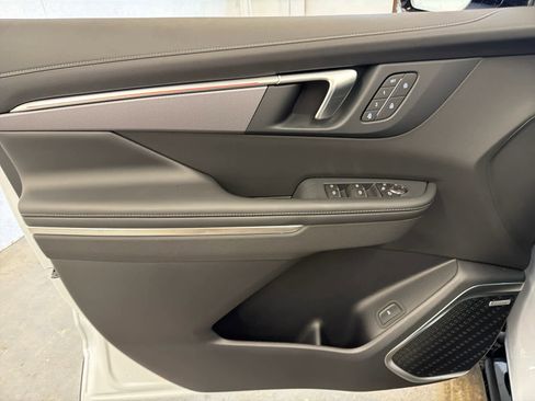 New 2026 Buick Enclave Sport Touring w/ Power Package image 18