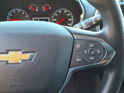 Used 2019 Chevrolet Traverse LS image 16