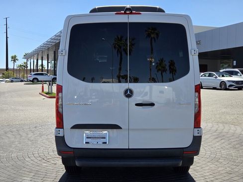 Used 2023 Mercedes-Benz Sprinter 2500 image 4