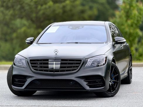Used 2020 Mercedes-Benz S 560 Sedan image 2