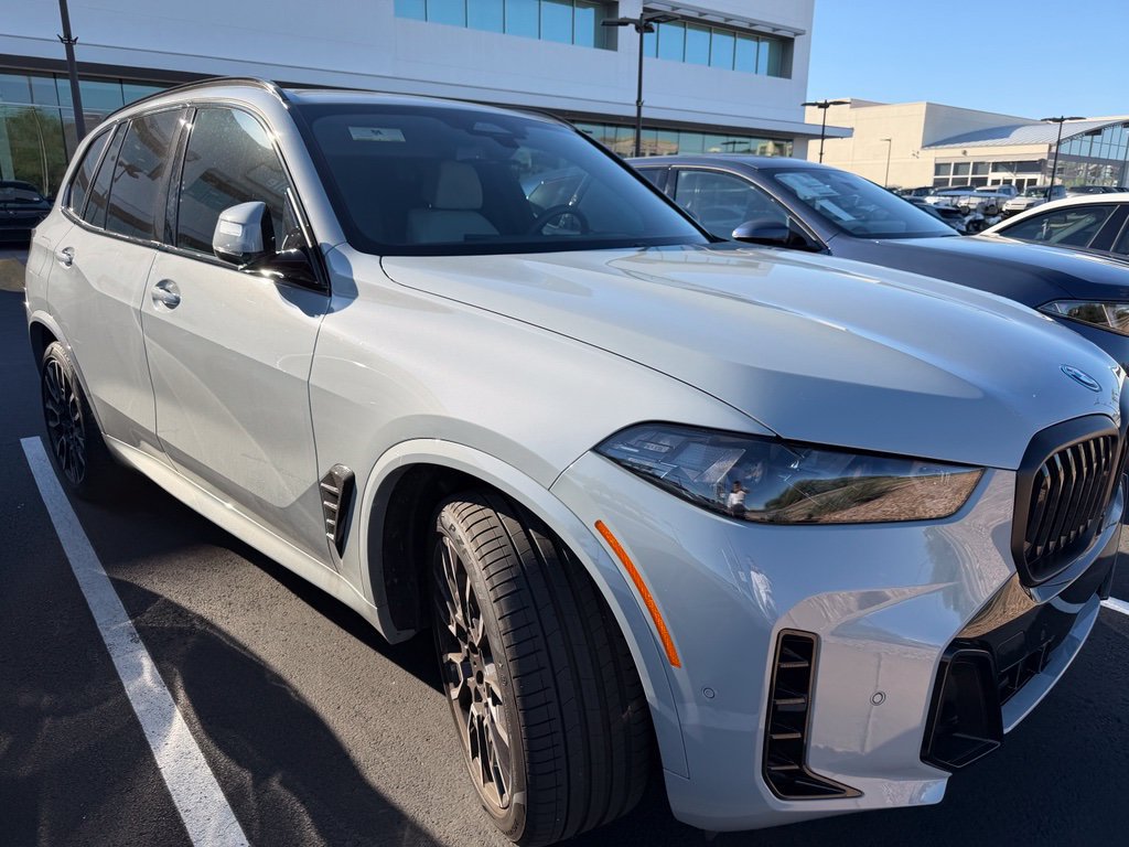 Certified 2026 BMW X5 xDrive50e w/ M Sport Package AWD/4WD image 2
