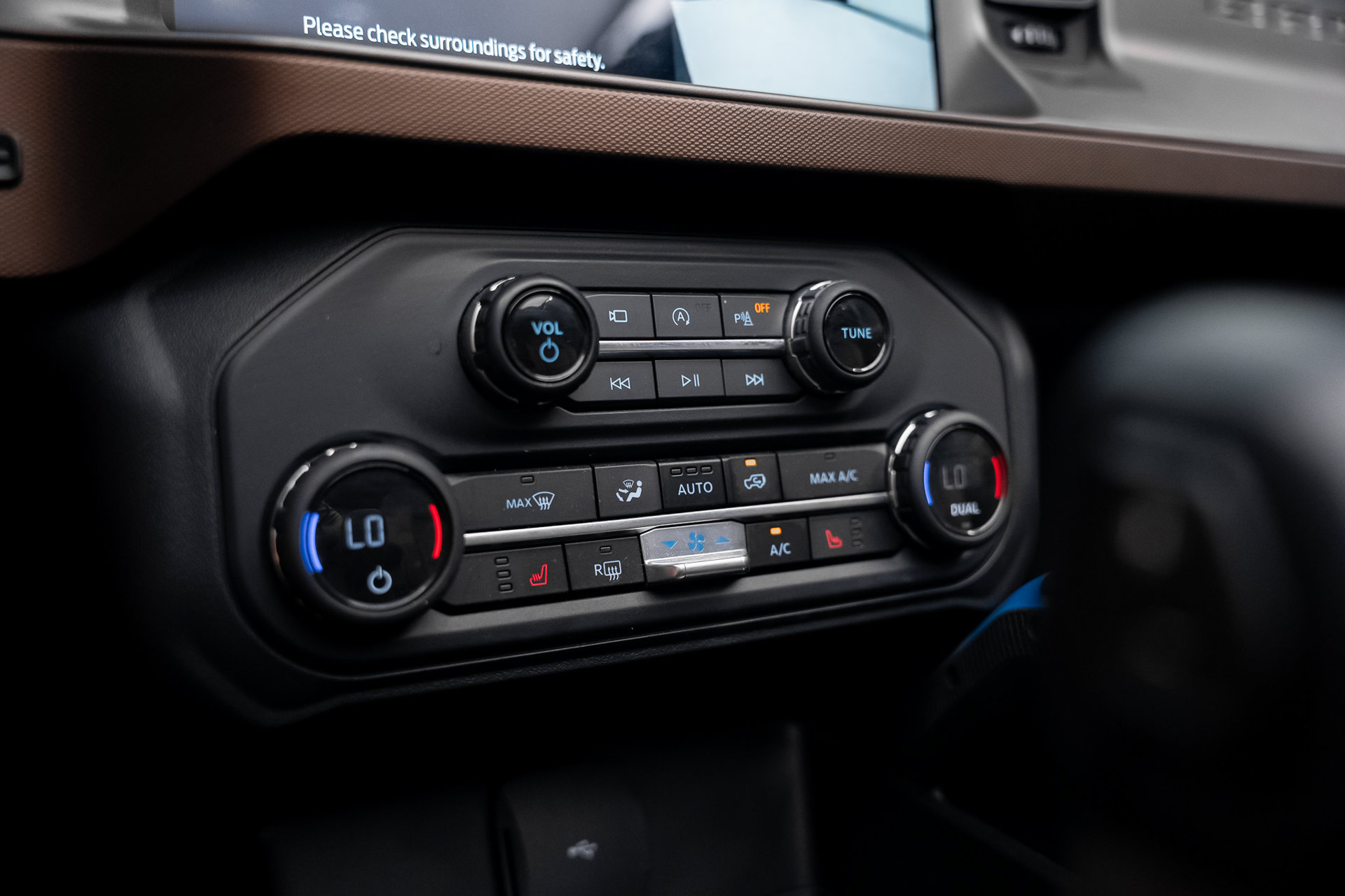 Used 2023 Ford Bronco Outer Banks AWD/4WD image 59