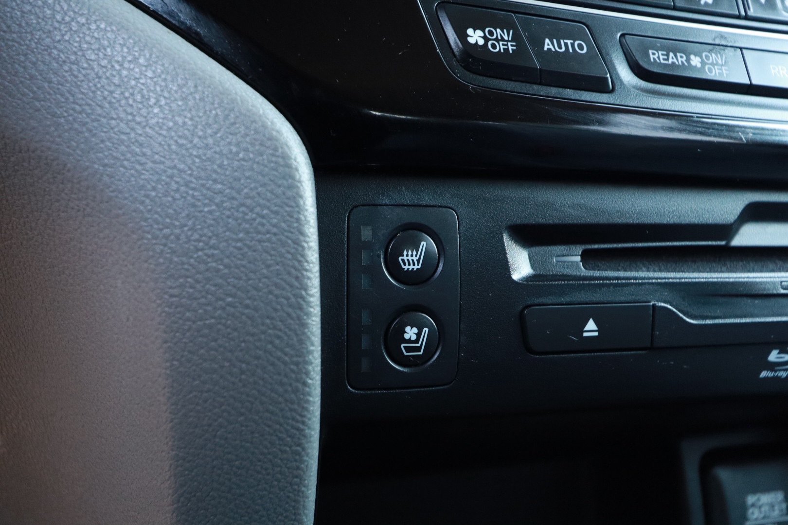 Used 2021 Honda Pilot Elite image 15