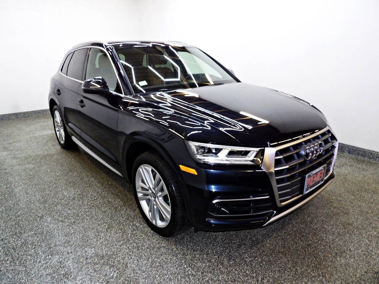 Used 2018 Audi Q5 Prestige w/ Prestige Package AWD/4WD image 3