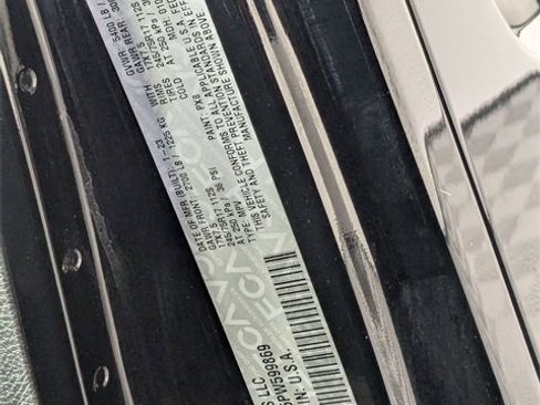 Certified 2023 Jeep Wrangler Sport S image 31