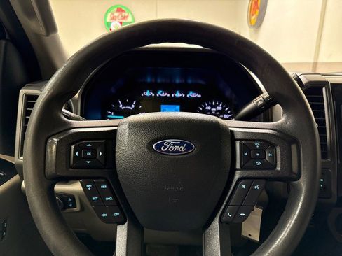 Used 2022 Ford F350 XL w/ Power Equipment Group image 28