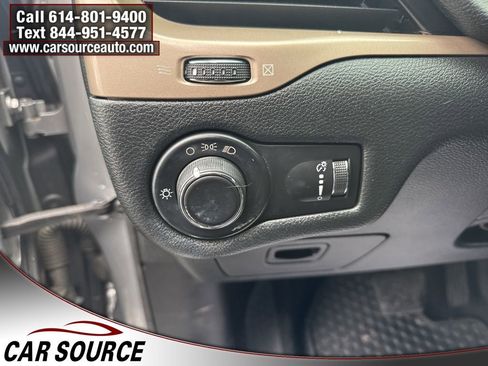 Used 2016 Jeep Cherokee Sport w/ Cold Weather Group image 19