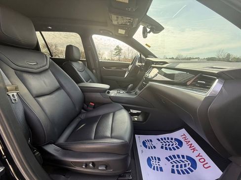 Certified 2023 Cadillac XT6 Premium Luxury w/ Technology Package image 33