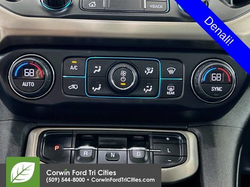 Used 2020 GMC Acadia Denali w/ Trailering Package AWD/4WD image 9