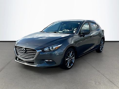 Used 2018 MAZDA MAZDA3 Touring FWD image 3