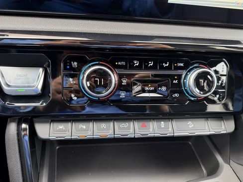 Certified 2024 GMC Sierra 1500 AT4 w/ Technology Package AWD/4WD image 21