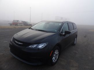 Used 2023 Chrysler Voyager LX video 2