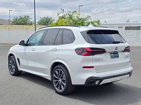 New 2026 BMW X5 xDrive40i w/ M Sport Package AWD/4WD image 36