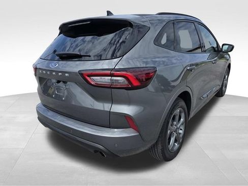 Used 2024 Ford Escape ST-Line w/ Tech Pack #1 FWD image 3