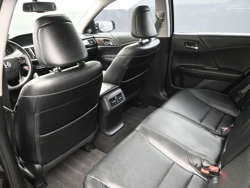 Used 2017 Honda Accord EX-L image 25