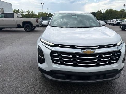 Used 2026 Chevrolet Equinox LT AWD/4WD image 5
