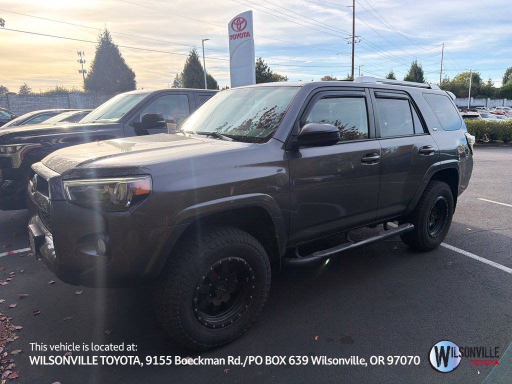 Used 2016 Toyota 4Runner SR5 AWD/4WD image 1