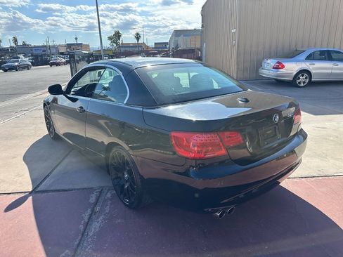 Used 2013 BMW 328i Convertible RWD image 3