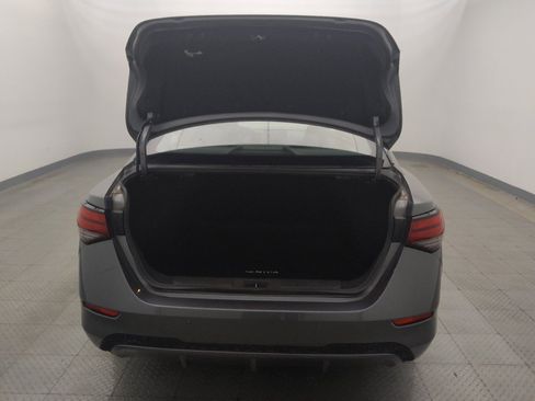 Used 2024 Nissan Sentra SV FWD image 29