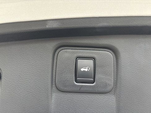 Used 2024 Nissan Murano SL image 20