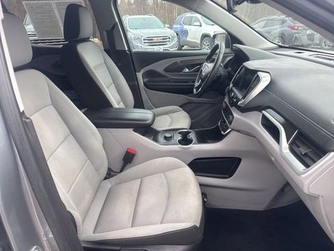 Used 2023 GMC Terrain SLE image 34
