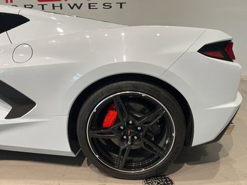 Used 2024 Chevrolet Corvette Stingray Premium Cpe w/ Battery Protection Package image 10