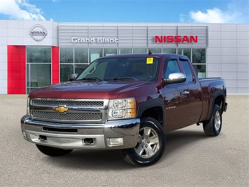 Used 2013 Chevrolet Silverado 1500 LT image 2