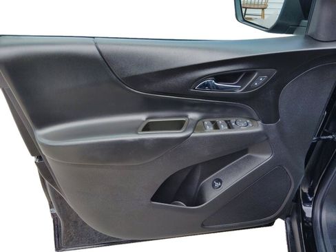 Used 2024 Chevrolet Equinox LT w/ LPO, Floor Liner Package FWD image 12