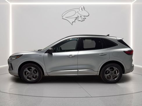 Certified 2024 Ford Escape ST-Line AWD/4WD image 2